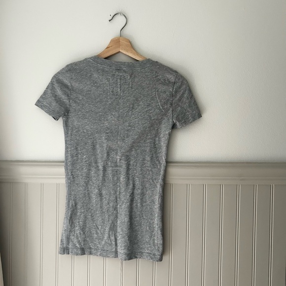 Y2K Abercrombie & Fitch XS Gray Short Sleeve Tee - Picture 4 of 4